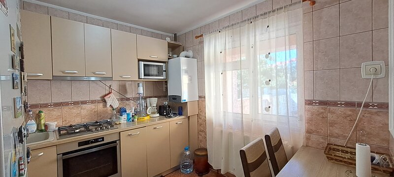 Brancoveanu, casa 5 camere, 260 mp utili, garaj subteran, adapost ALA